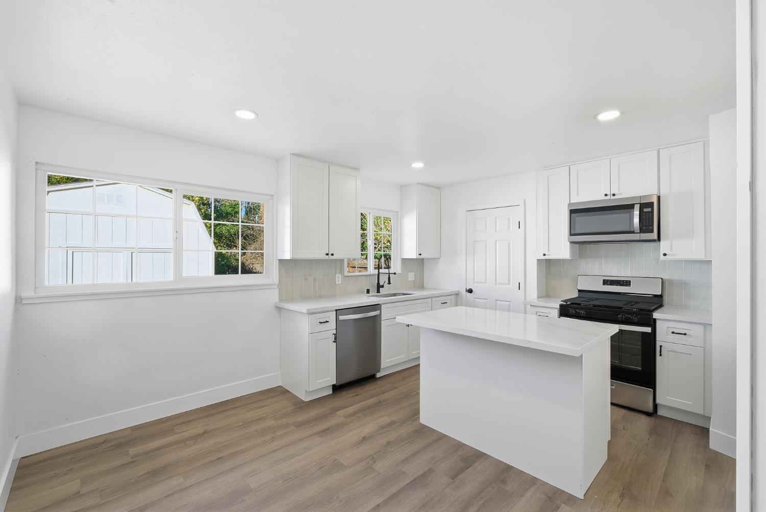 4023 E Fedora Ave, Fresno, CA 93726