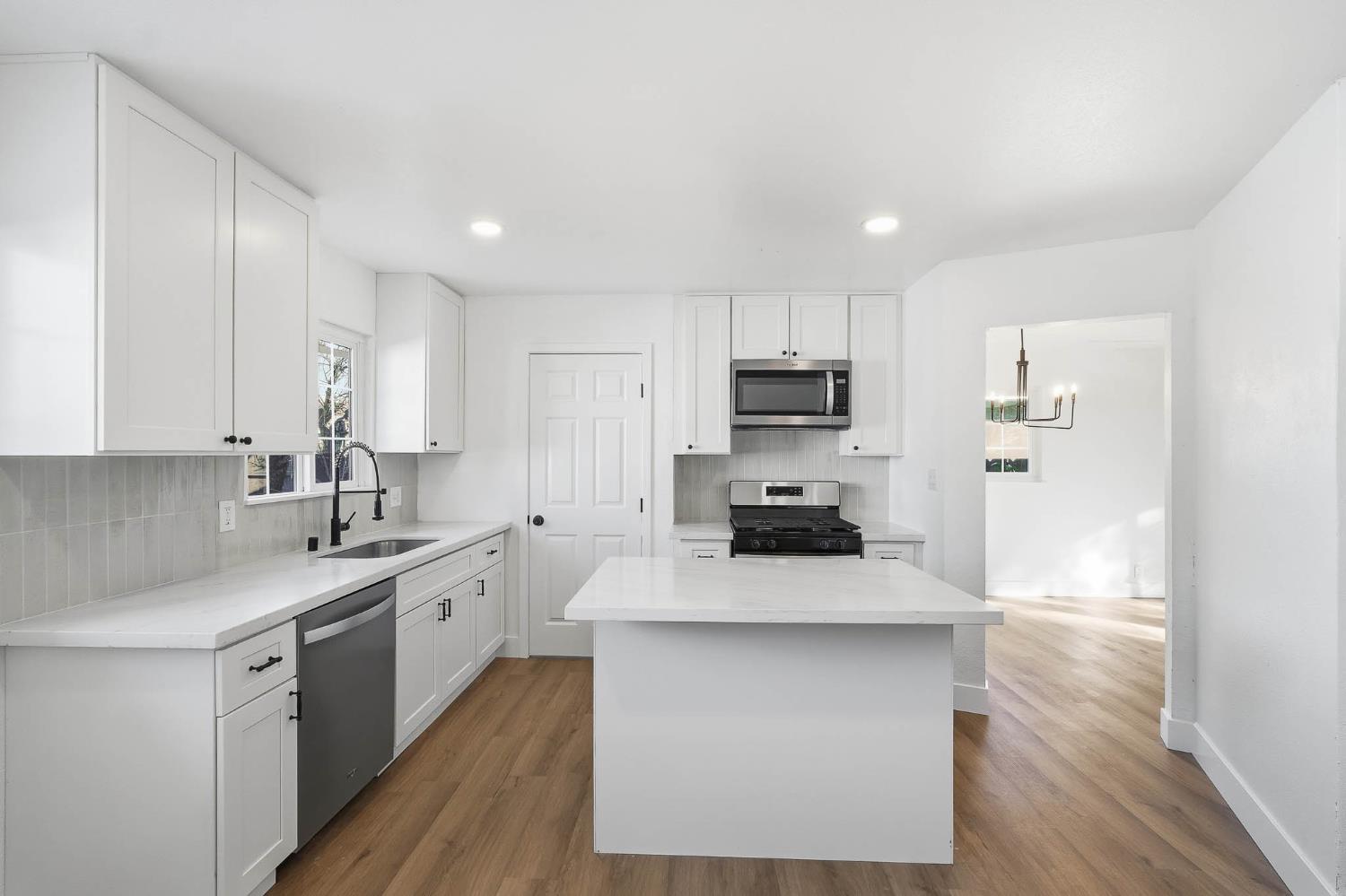 4023 E Fedora Ave, Fresno, CA 93726