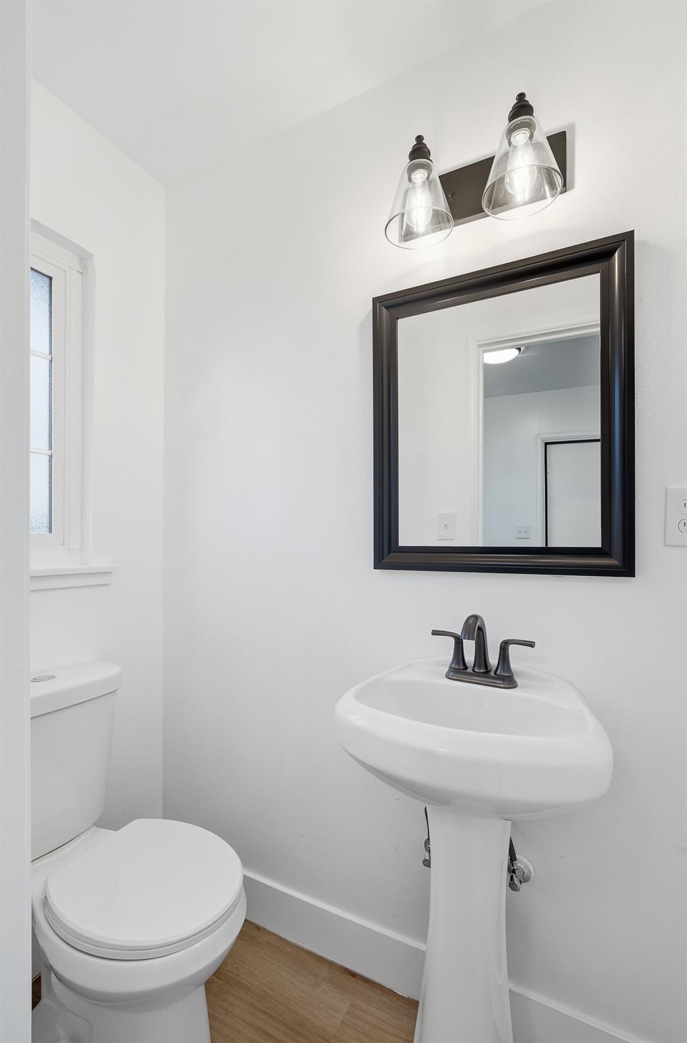 4023 E Fedora Ave, Fresno, CA 93726