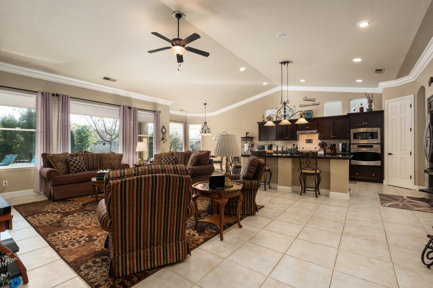 1979 N Nicolette Ave, Clovis, CA 93619