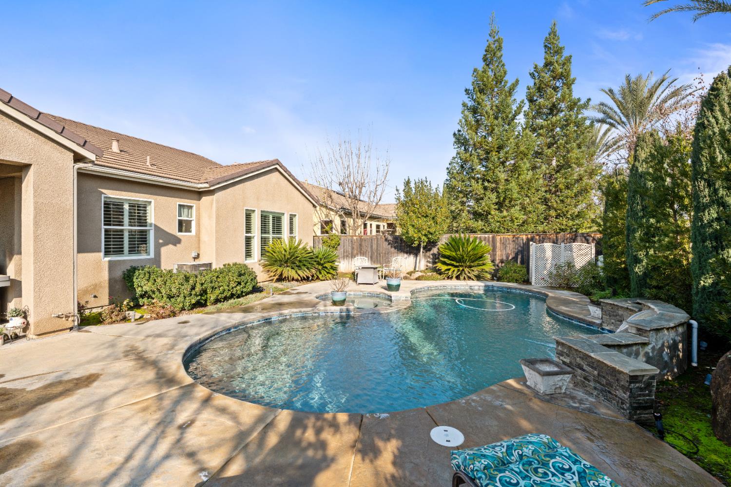 1979 N Nicolette Ave, Clovis, CA 93619