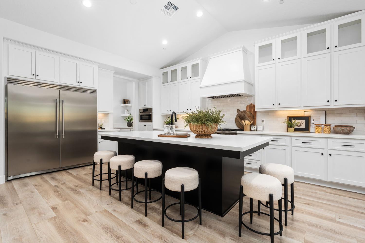 1785 N Renn Ave, Clovis, CA 93619