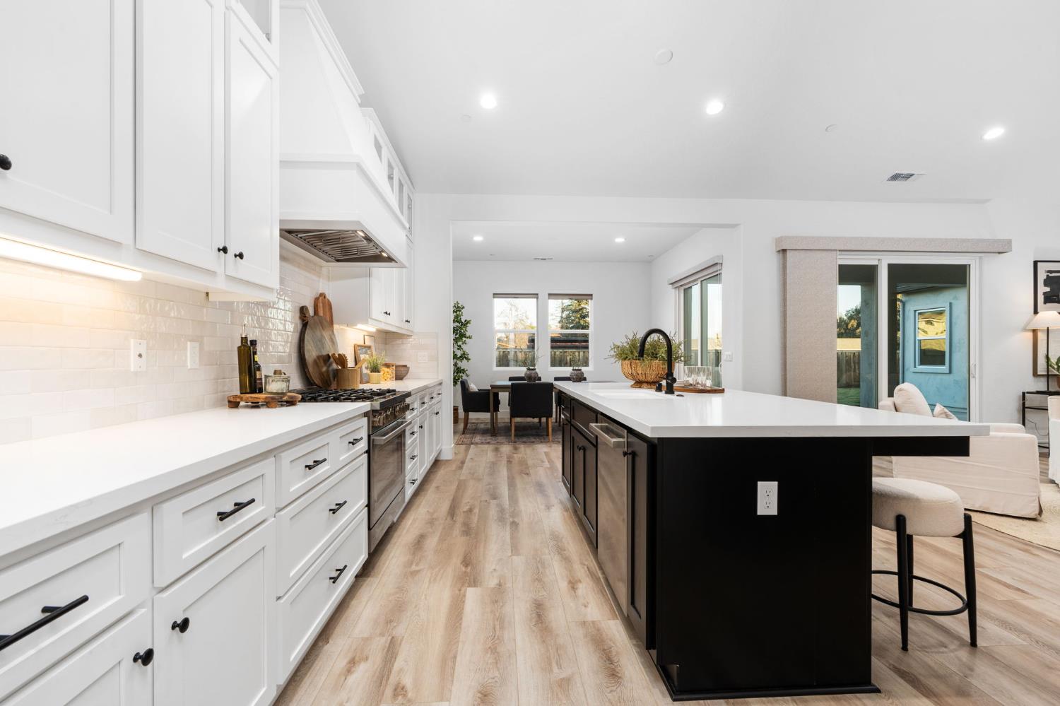 1785 N Renn Ave, Clovis, CA 93619