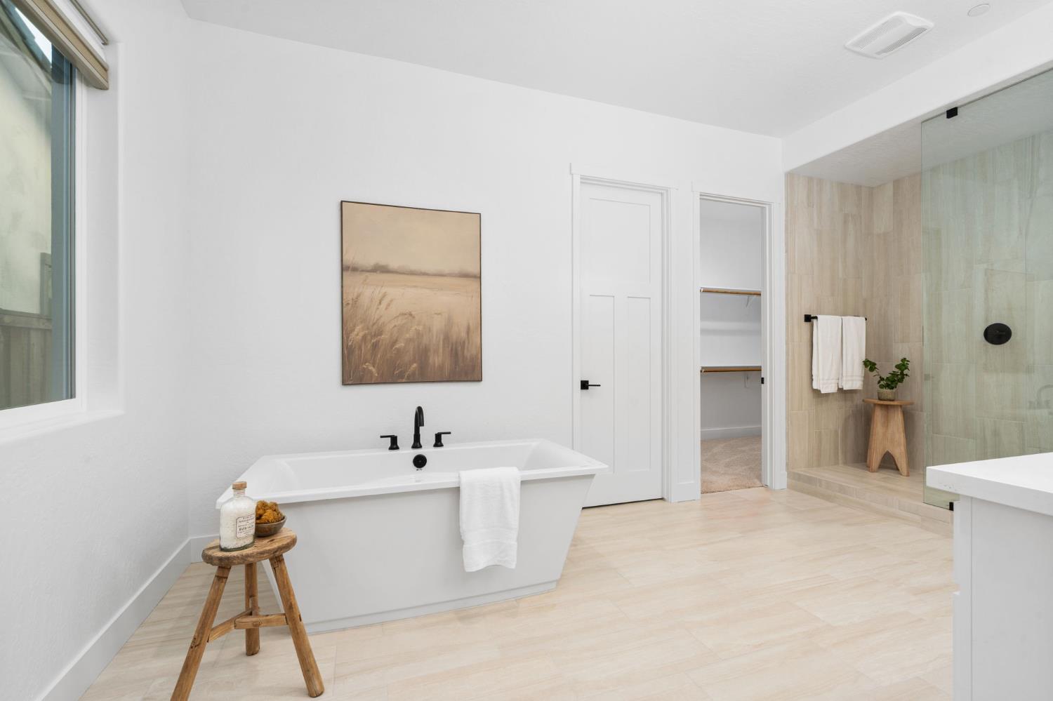 1785 N Renn Ave, Clovis, CA 93619