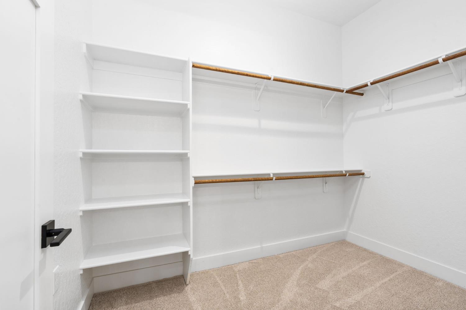 1785 N Renn Ave, Clovis, CA 93619