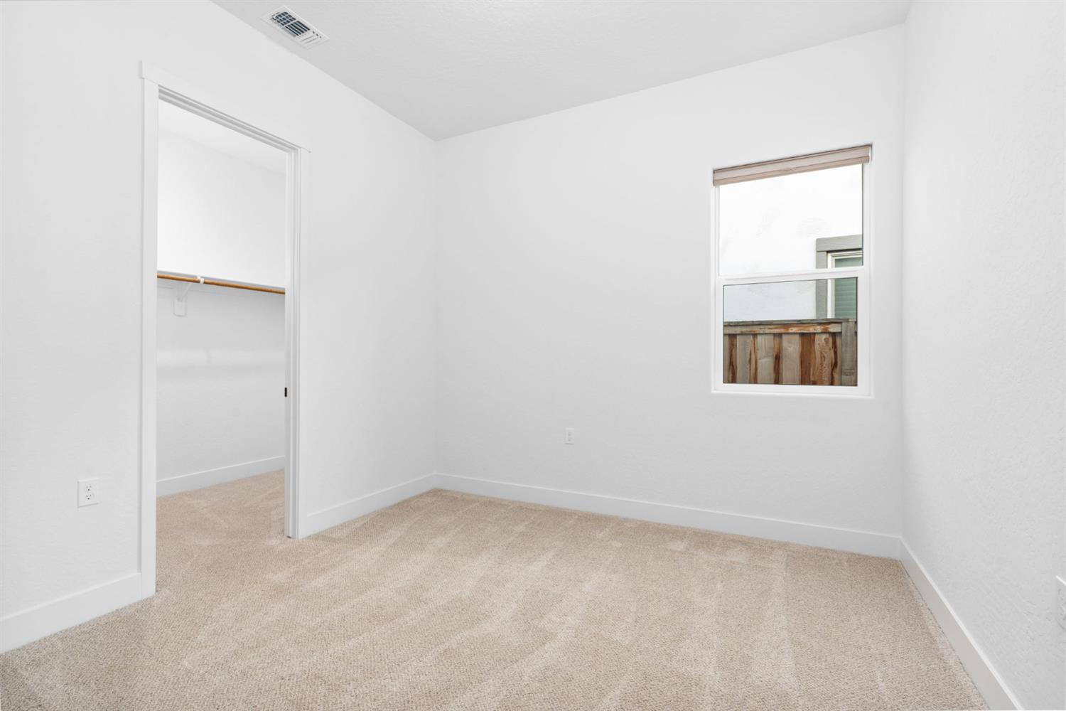 1785 N Renn Ave, Clovis, CA 93619