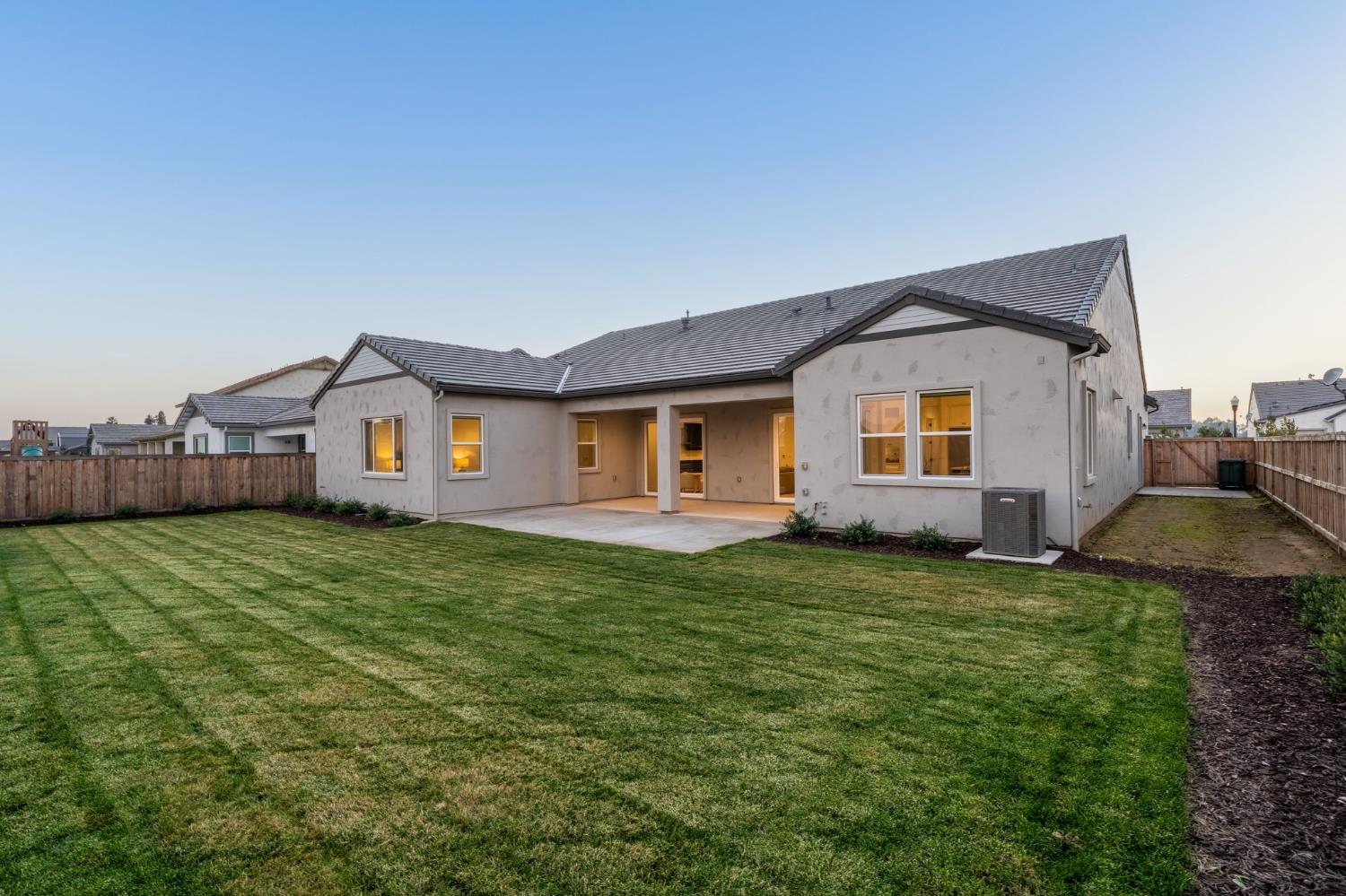 1785 N Renn Ave, Clovis, CA 93619