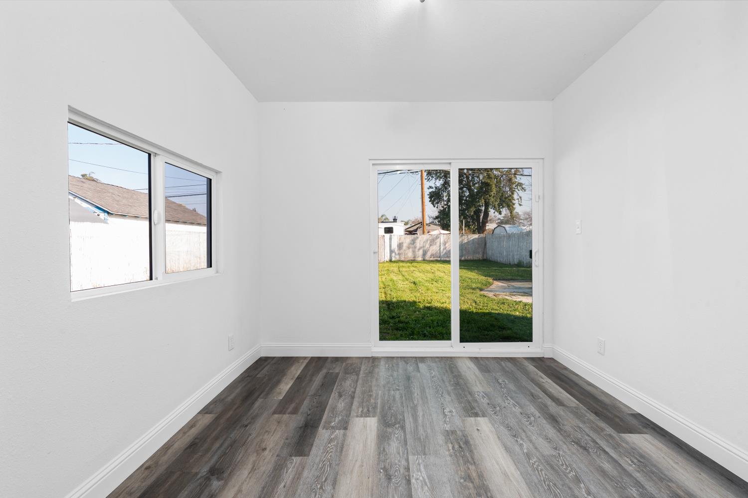 1570 N Teilman Ave, Fresno, CA 93728