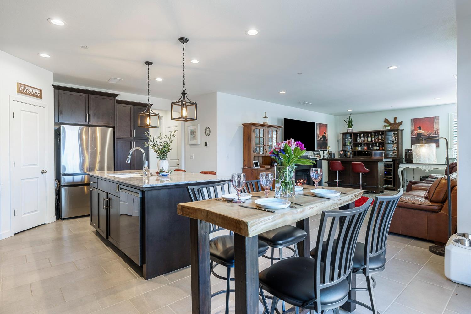 4286 Oak Knoll Rd, Madera, CA 93636