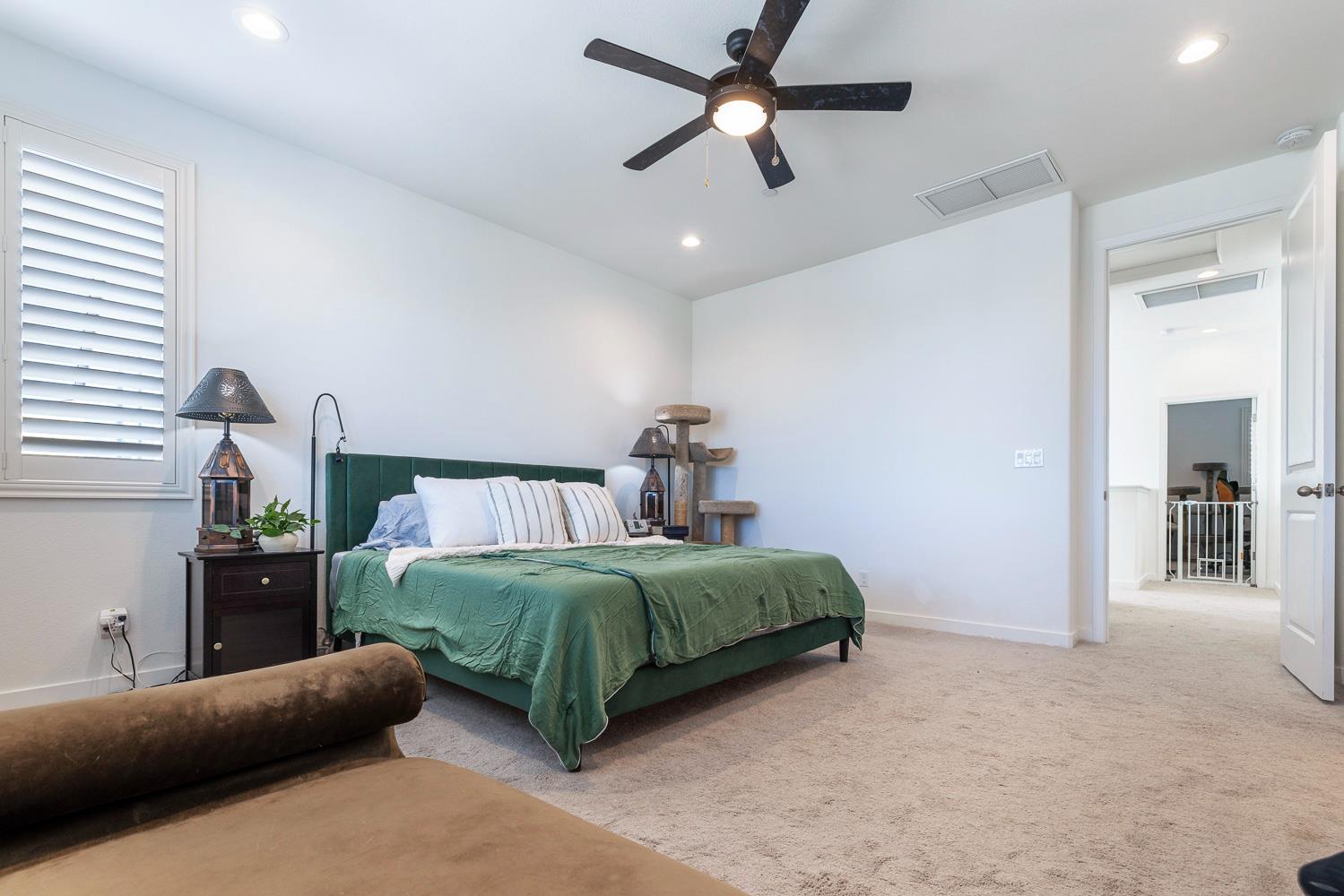 4286 Oak Knoll Rd, Madera, CA 93636