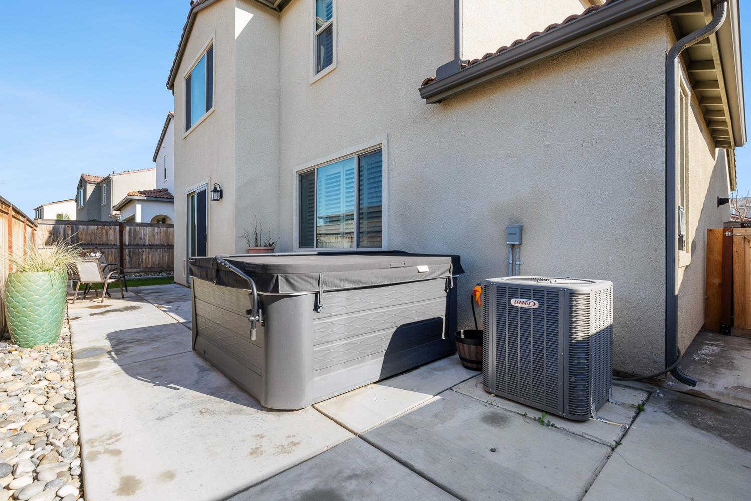 4286 Oak Knoll Rd, Madera, CA 93636