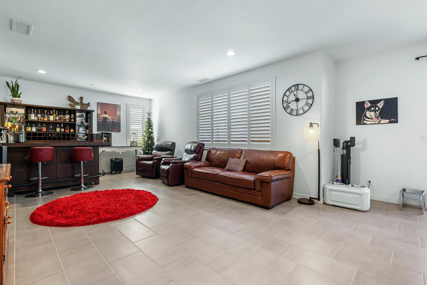 4286 Oak Knoll Rd, Madera, CA 93636