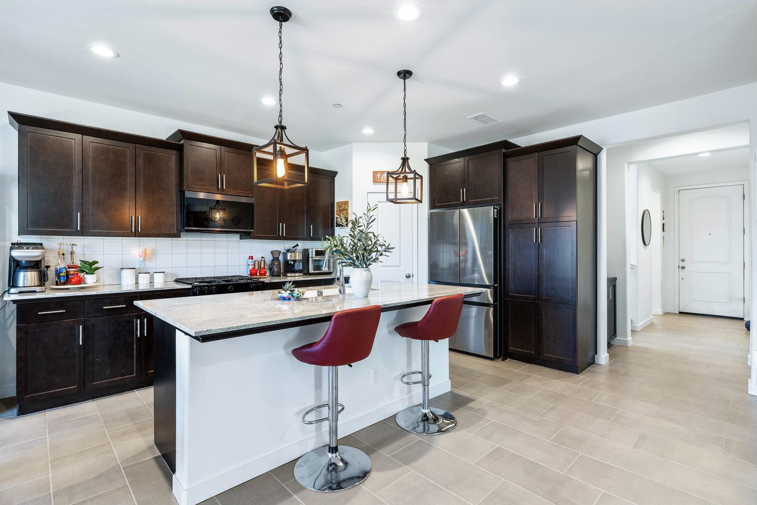 4286 Oak Knoll Rd, Madera, CA 93636