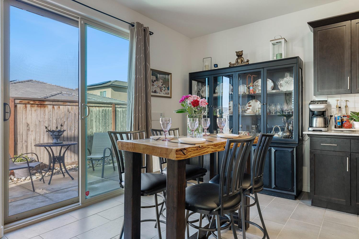 4286 Oak Knoll Rd, Madera, CA 93636