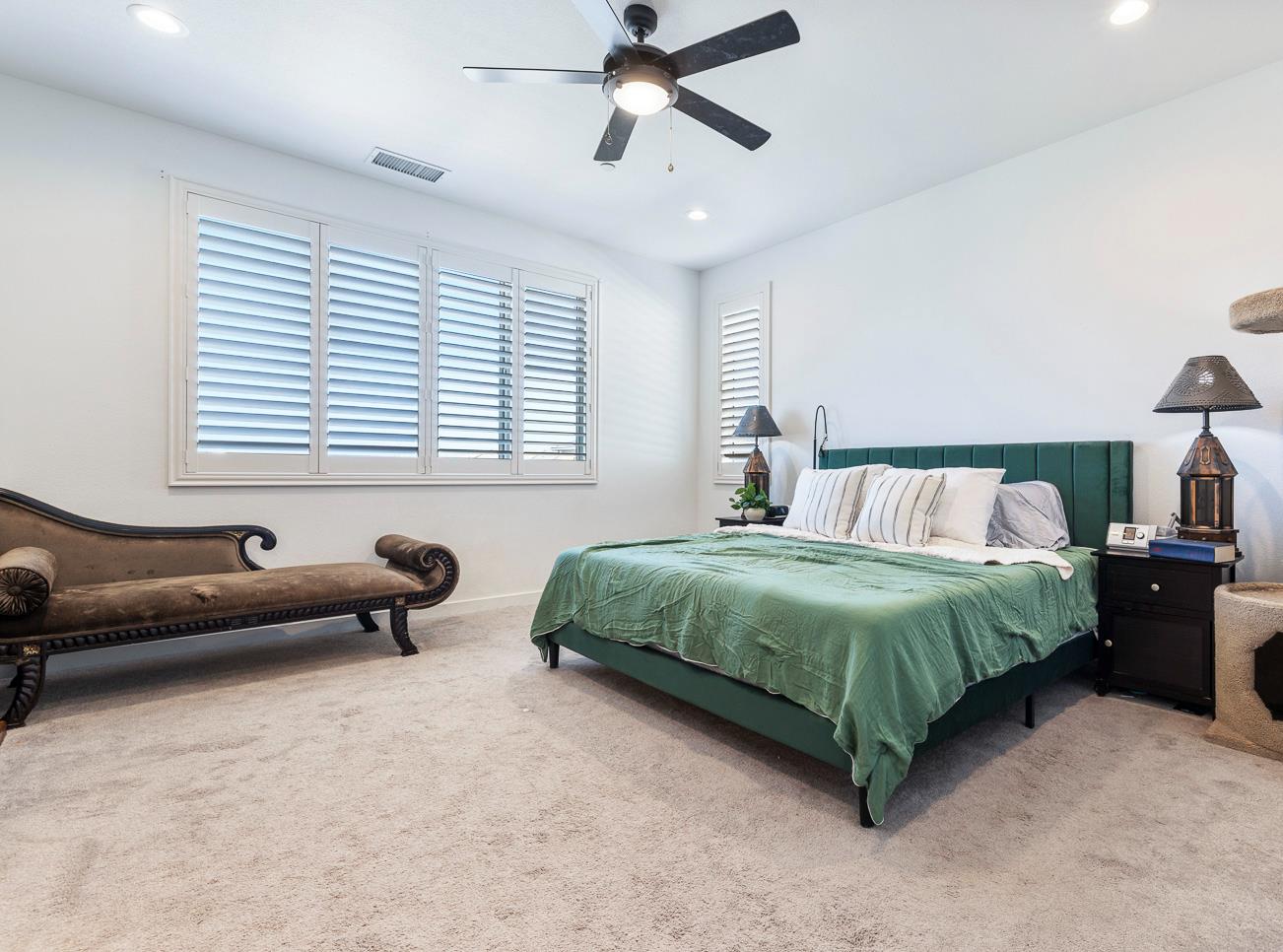 4286 Oak Knoll Rd, Madera, CA 93636