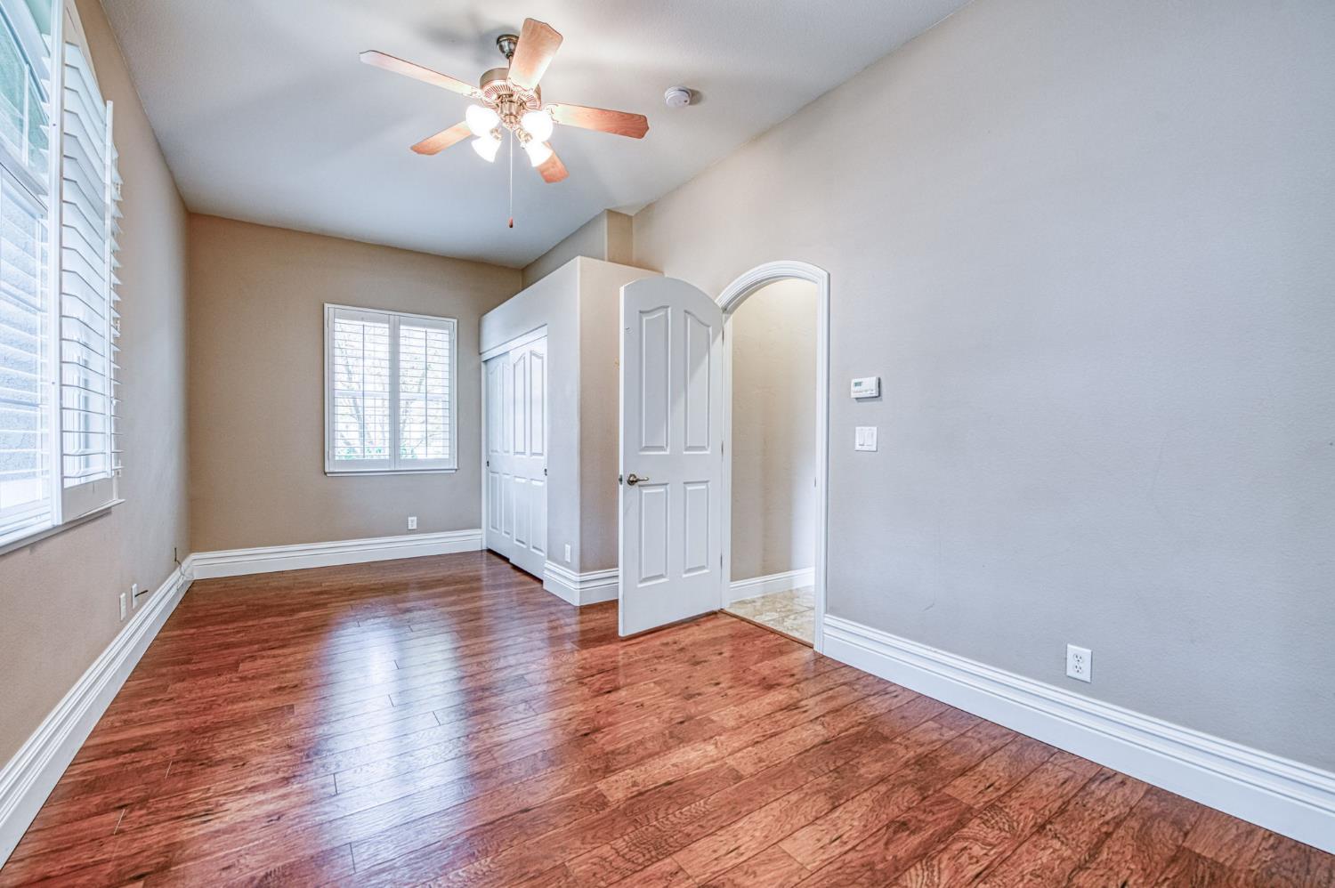 2824 E Omaha Ave, Fresno, CA 93720