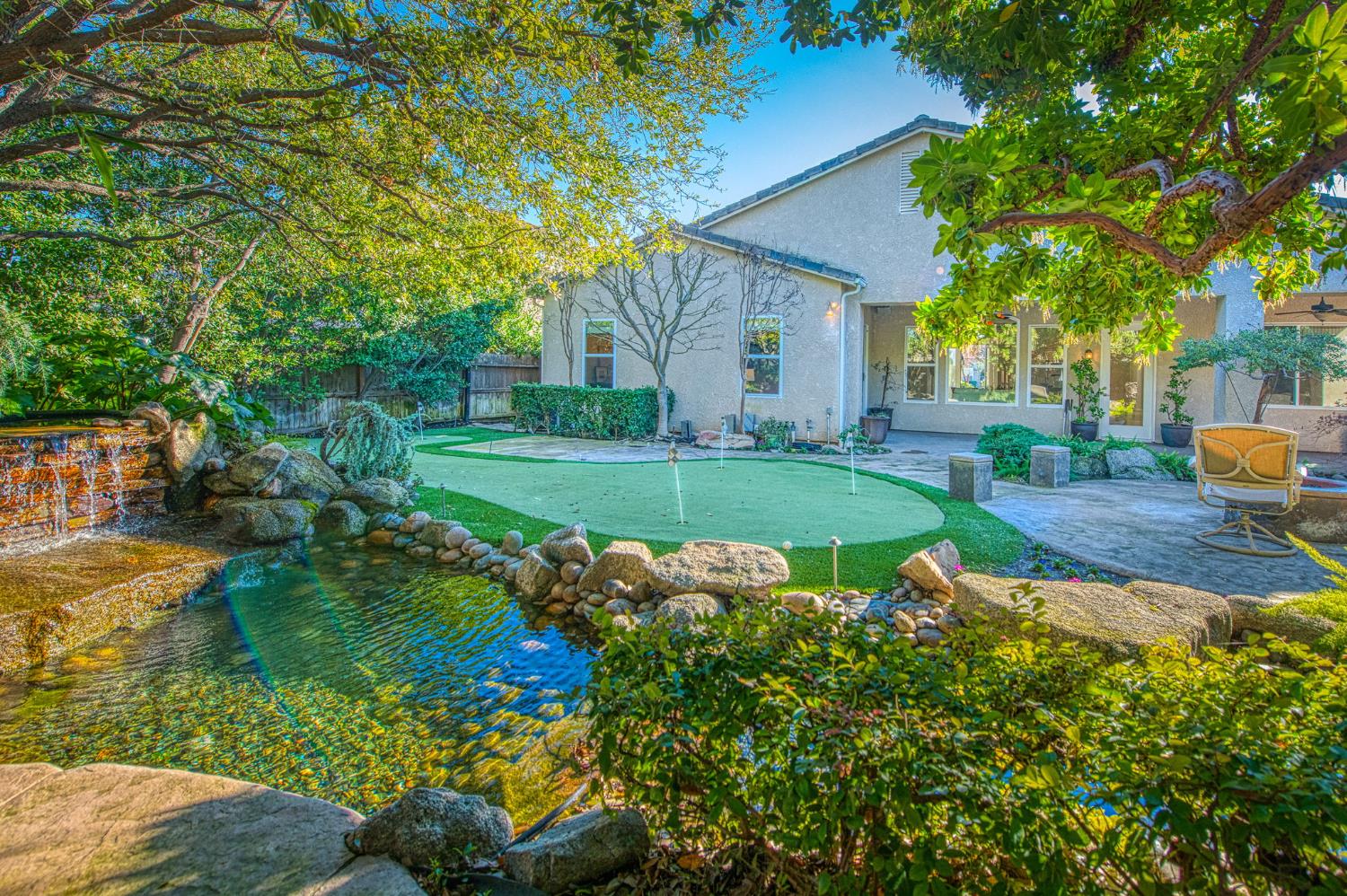 2824 E Omaha Ave, Fresno, CA 93720