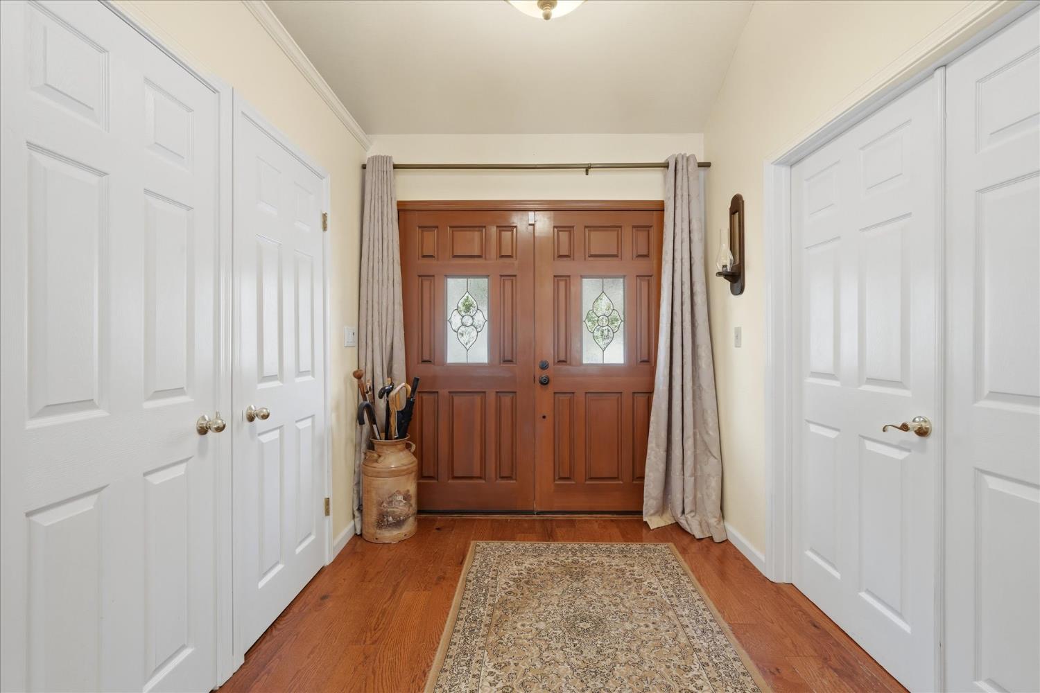 39309 Forest Park Ln, Oakhurst, CA 93644