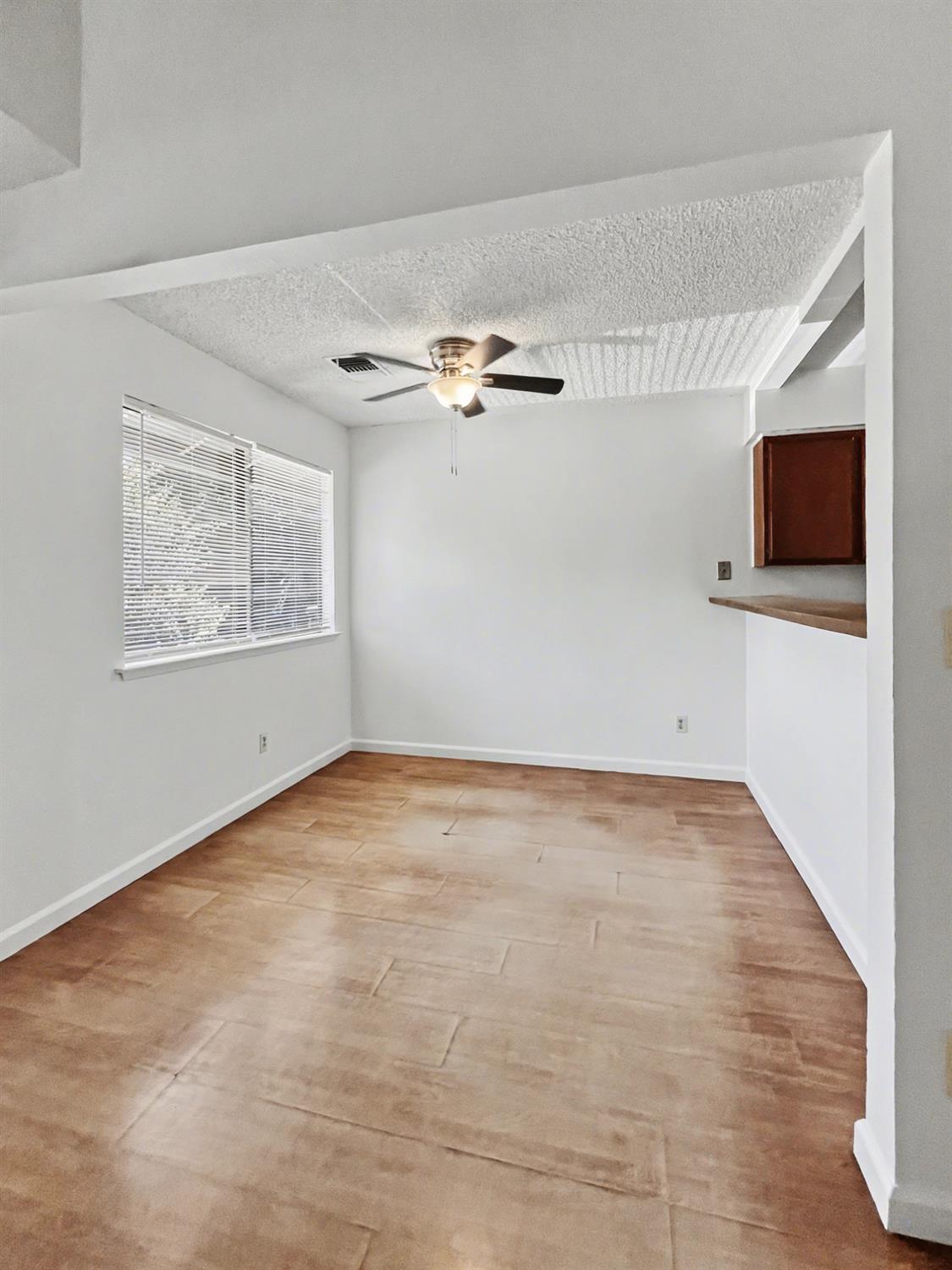 1151 S Chestnut Ave #243, Fresno, CA 93702