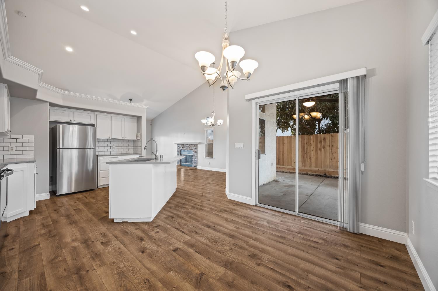 9786 N Backer Ave, Fresno, CA 93720