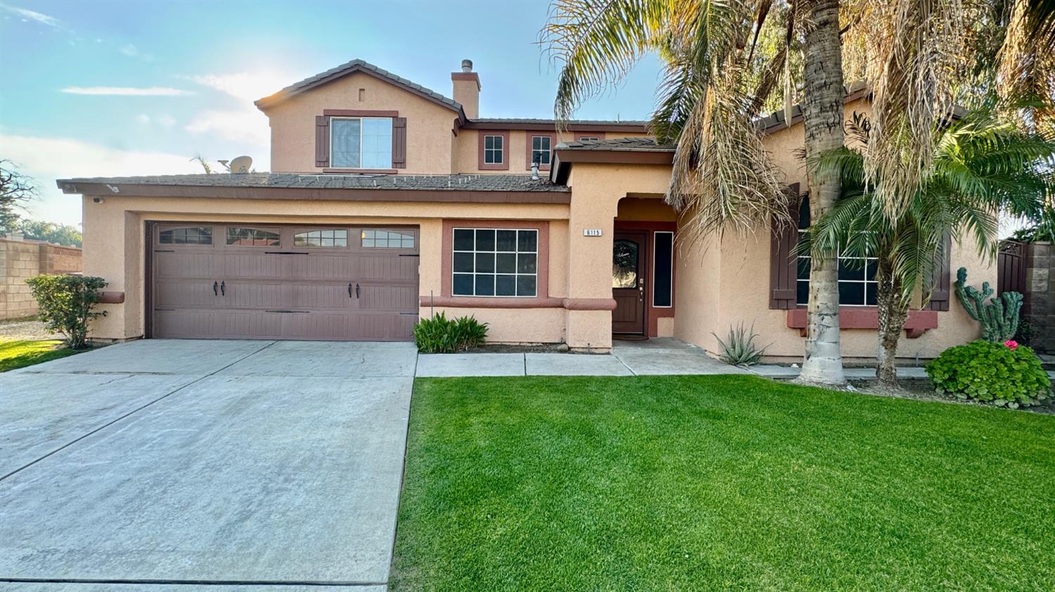 6115 Cloud Peak Ct, Bakersfield, CA 93313