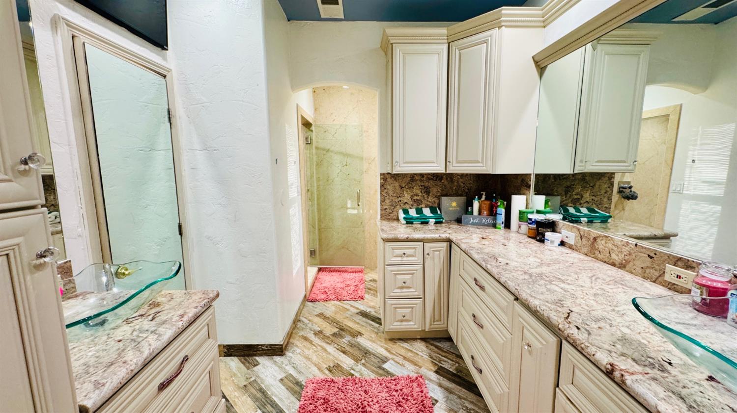 6115 Cloud Peak Ct, Bakersfield, CA 93313