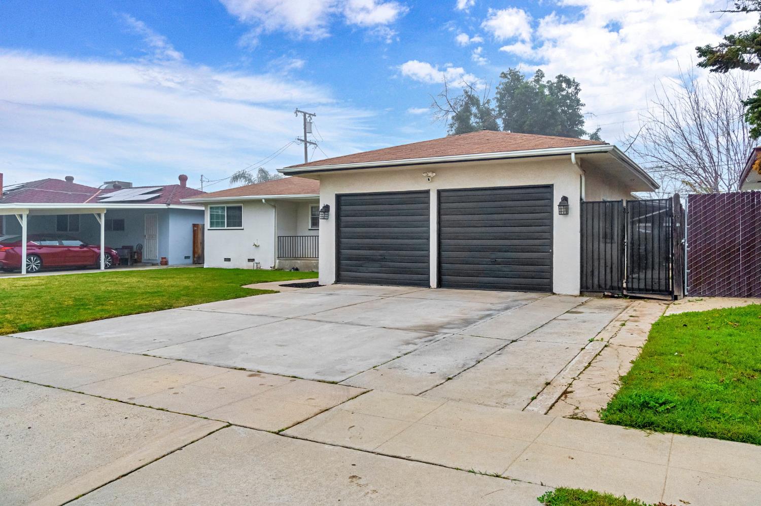 4135 E Fedora Ave, Fresno, CA 93726