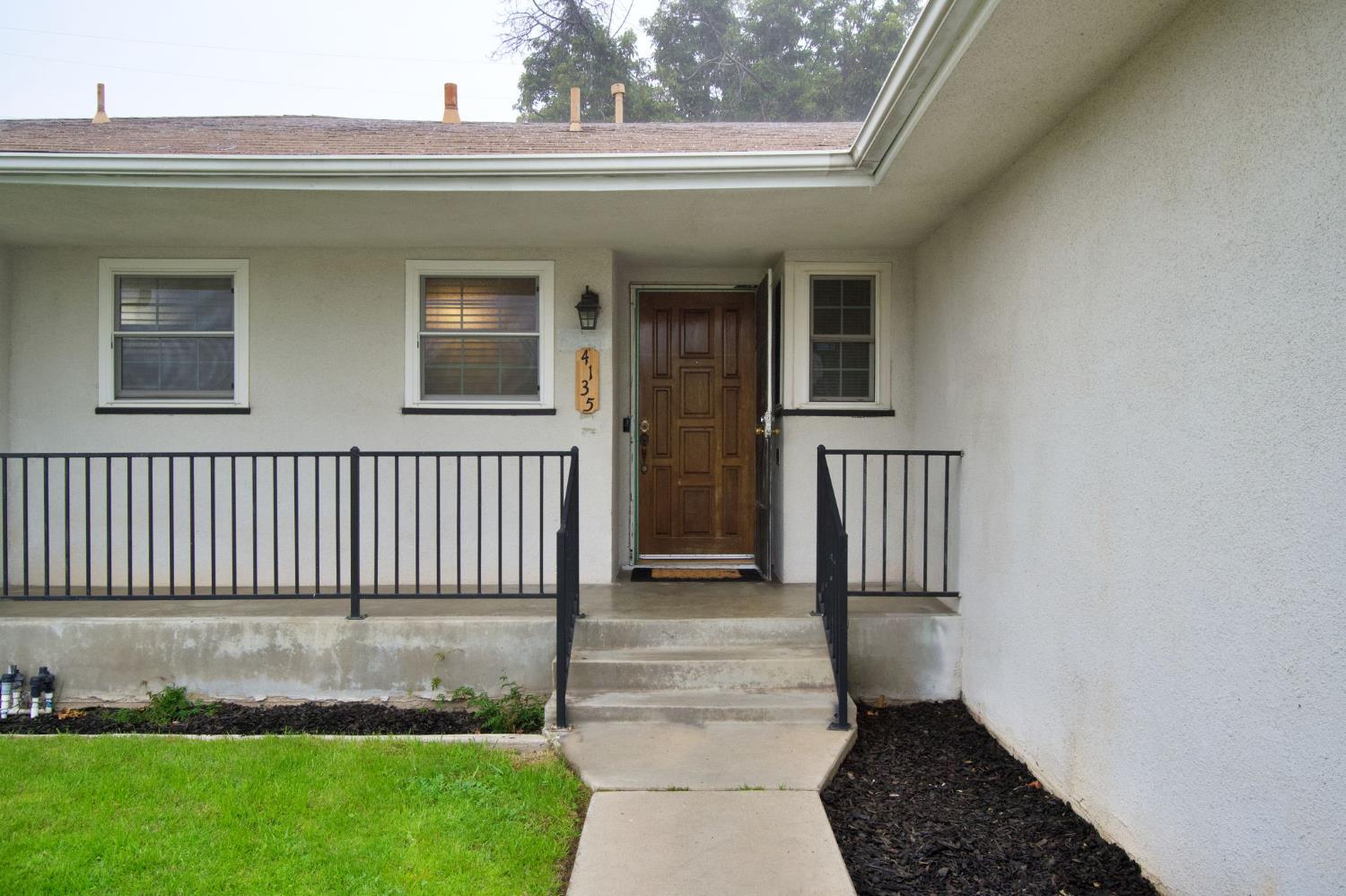 4135 E Fedora Ave, Fresno, CA 93726