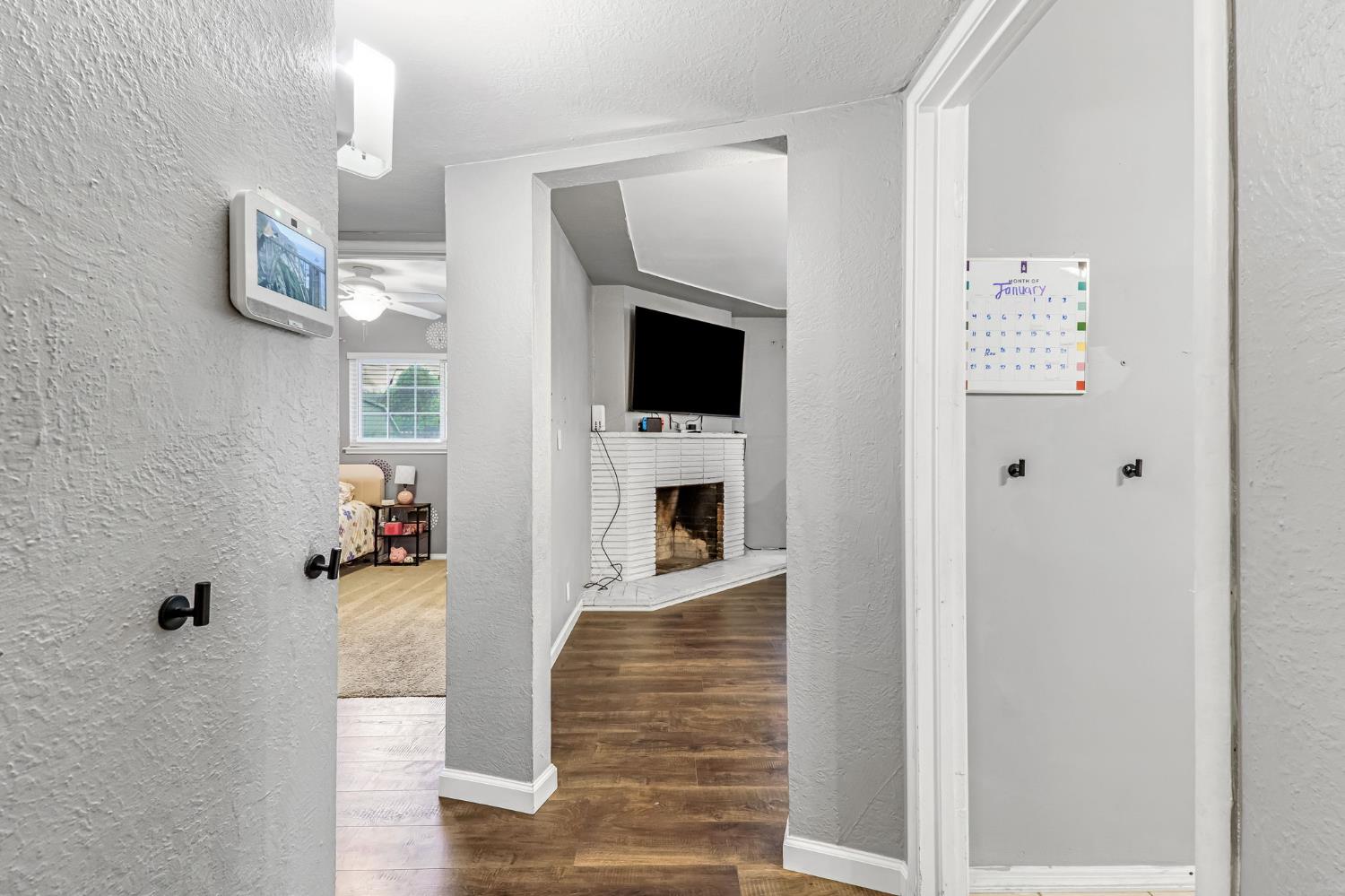 4135 E Fedora Ave, Fresno, CA 93726