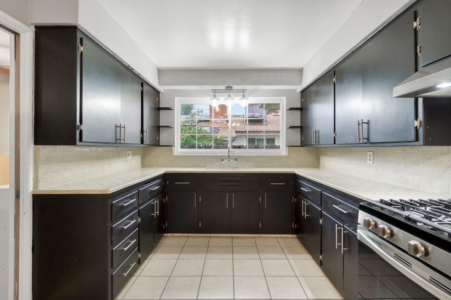 4135 E Fedora Ave, Fresno, CA 93726