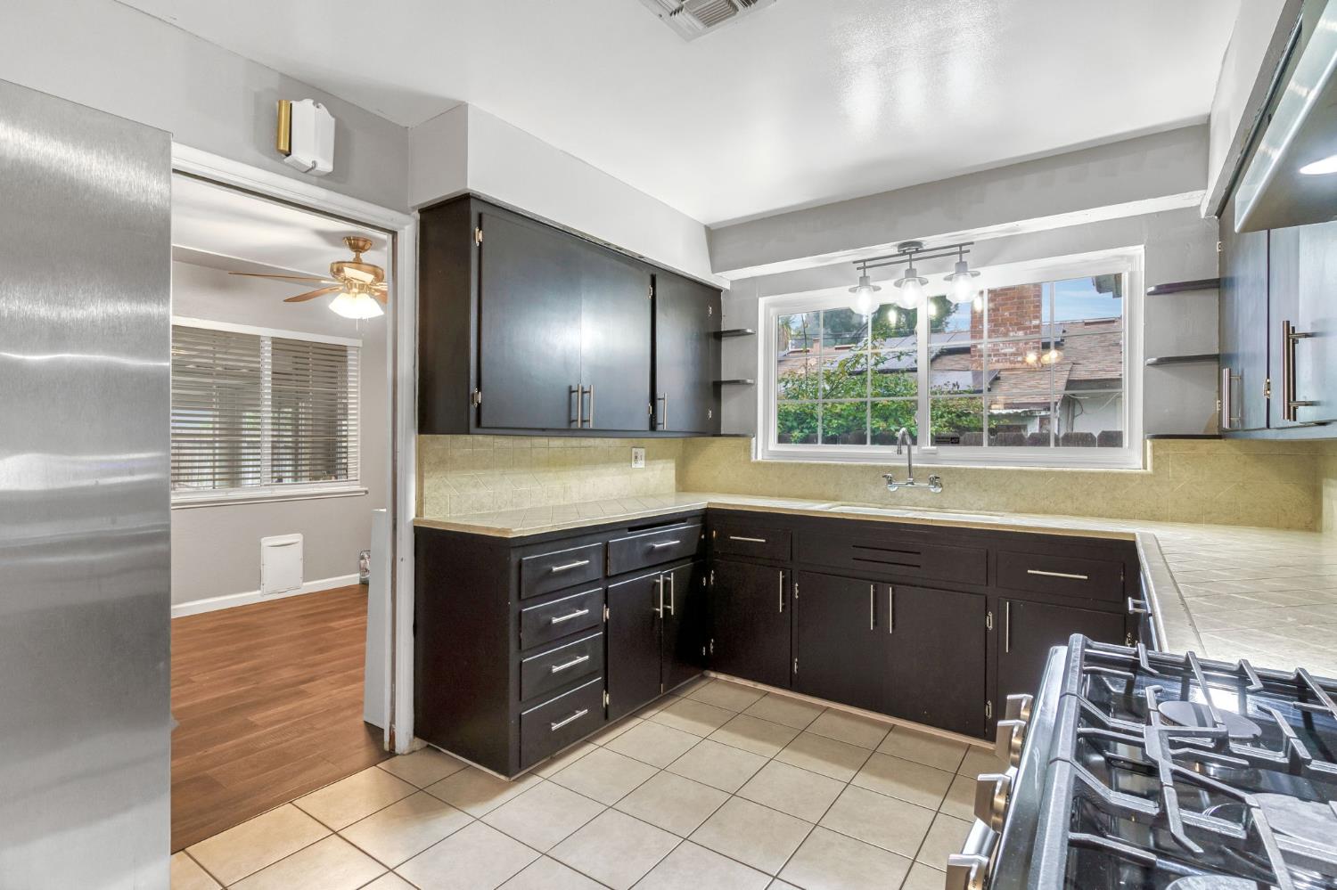 4135 E Fedora Ave, Fresno, CA 93726