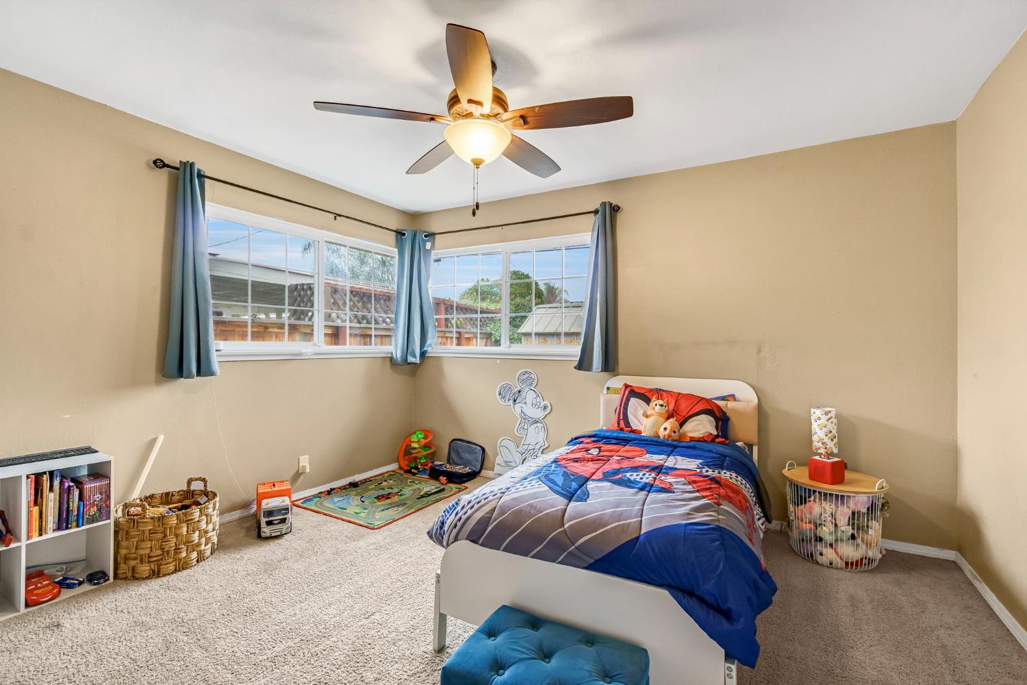 4135 E Fedora Ave, Fresno, CA 93726