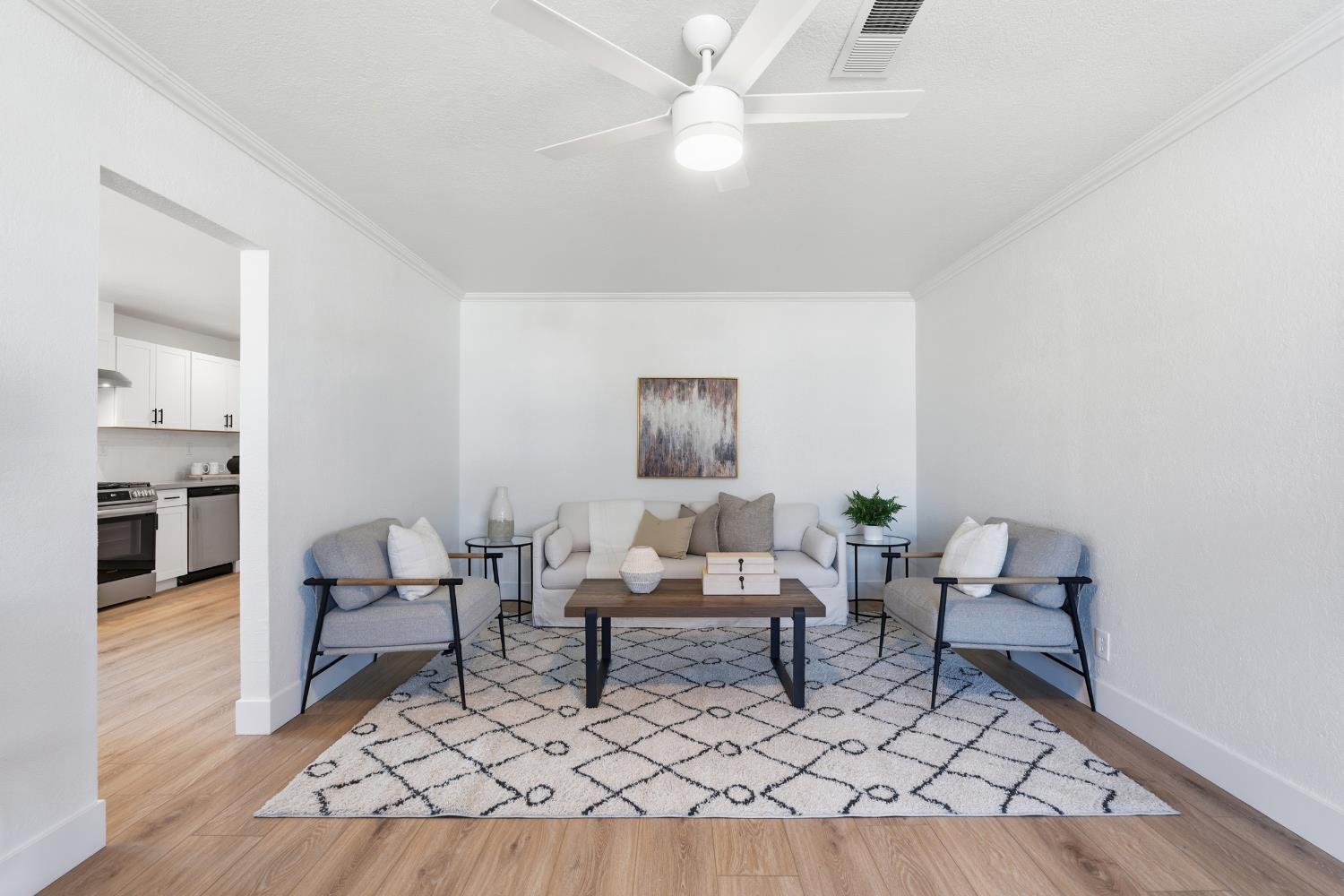 2224 E Donner, Fresno, CA 93726