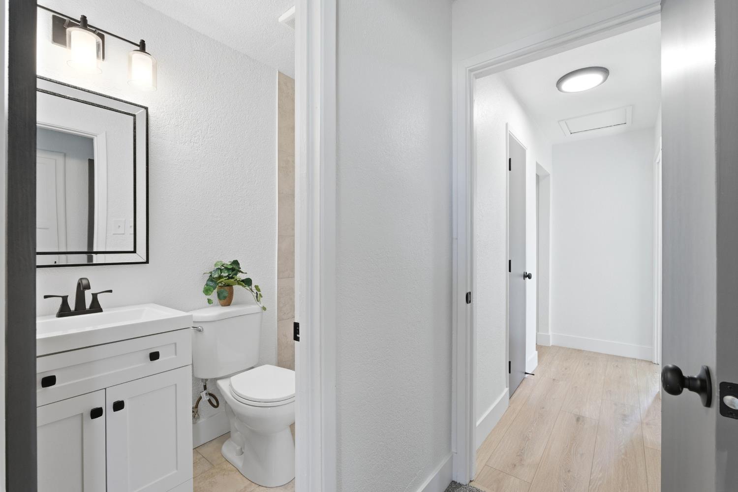 2224 E Donner, Fresno, CA 93726