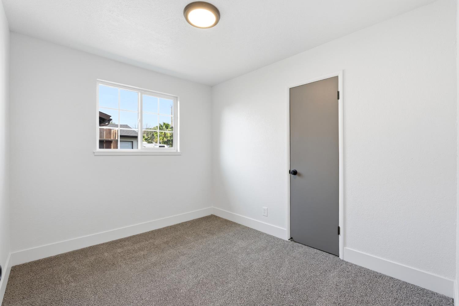 2224 E Donner, Fresno, CA 93726