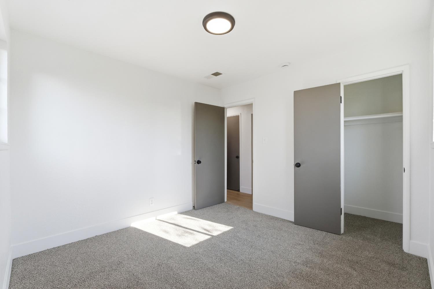 2224 E Donner, Fresno, CA 93726