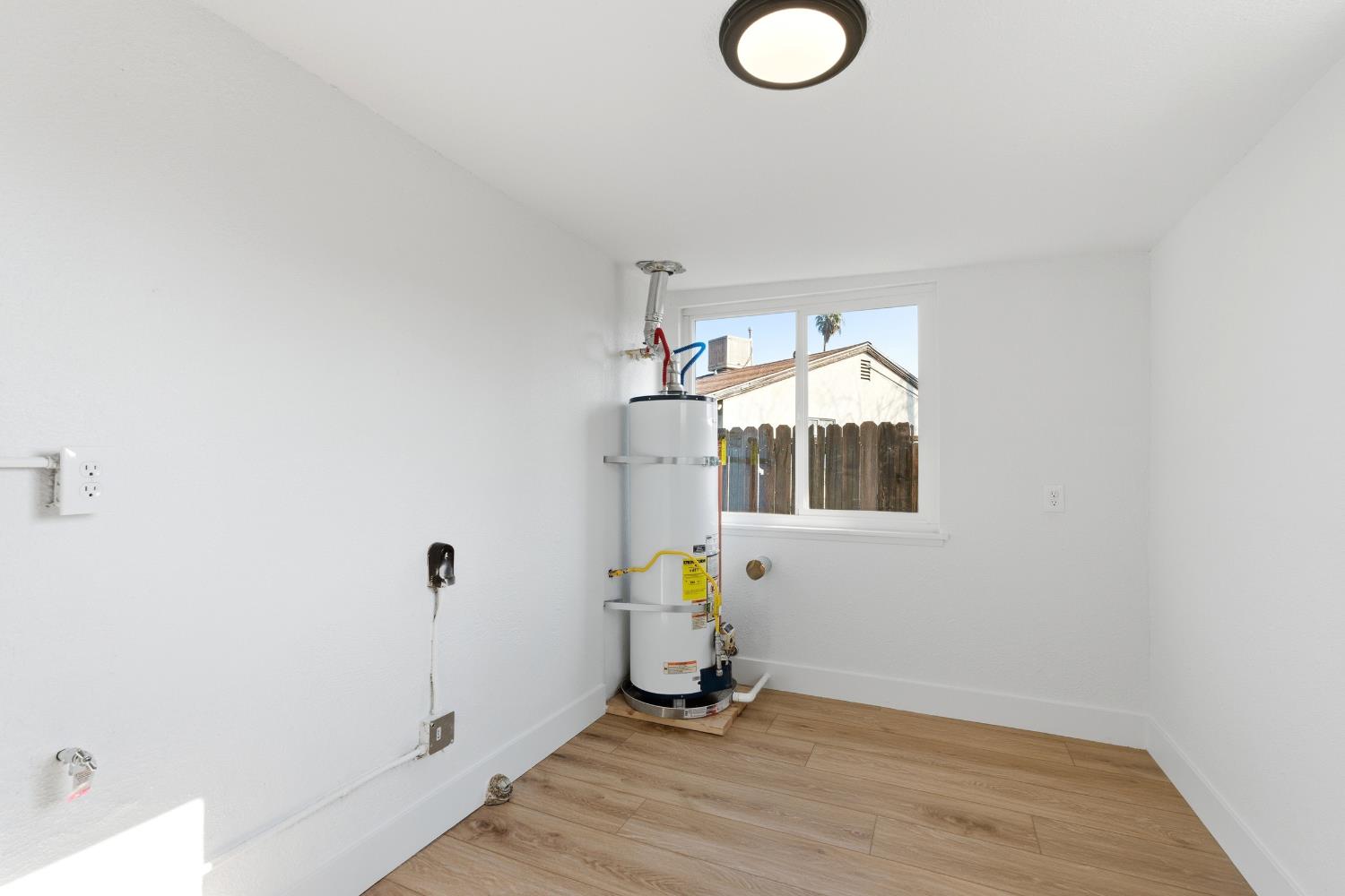 2224 E Donner, Fresno, CA 93726