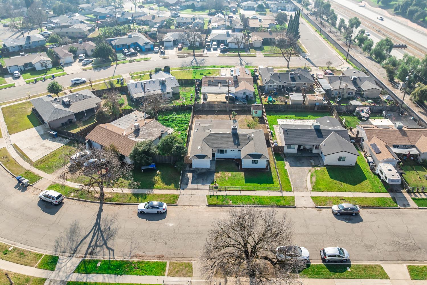 2224 E Donner, Fresno, CA 93726