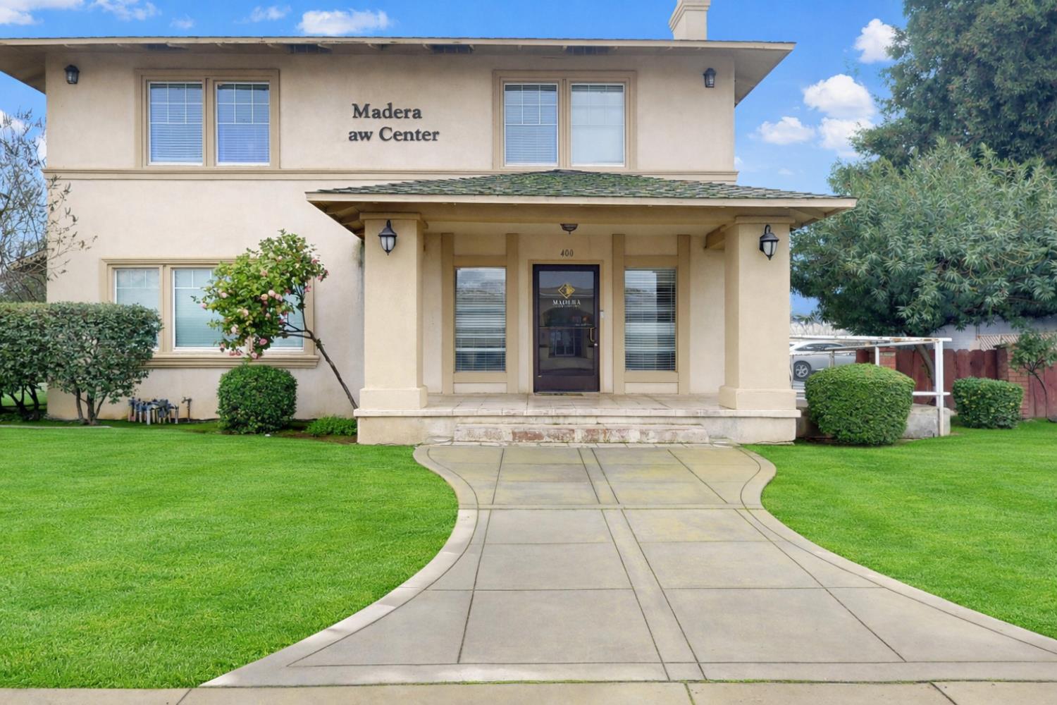 400 W Yosemite Ave, Madera, CA 93637