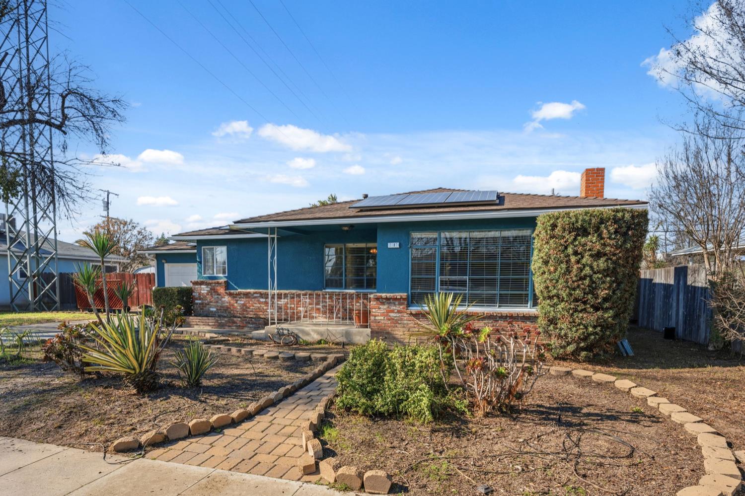 3117 N 8Th St, Fresno, CA 93703