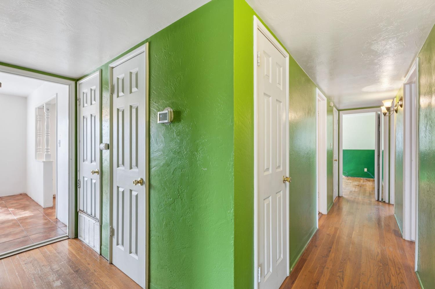 3117 N 8Th St, Fresno, CA 93703