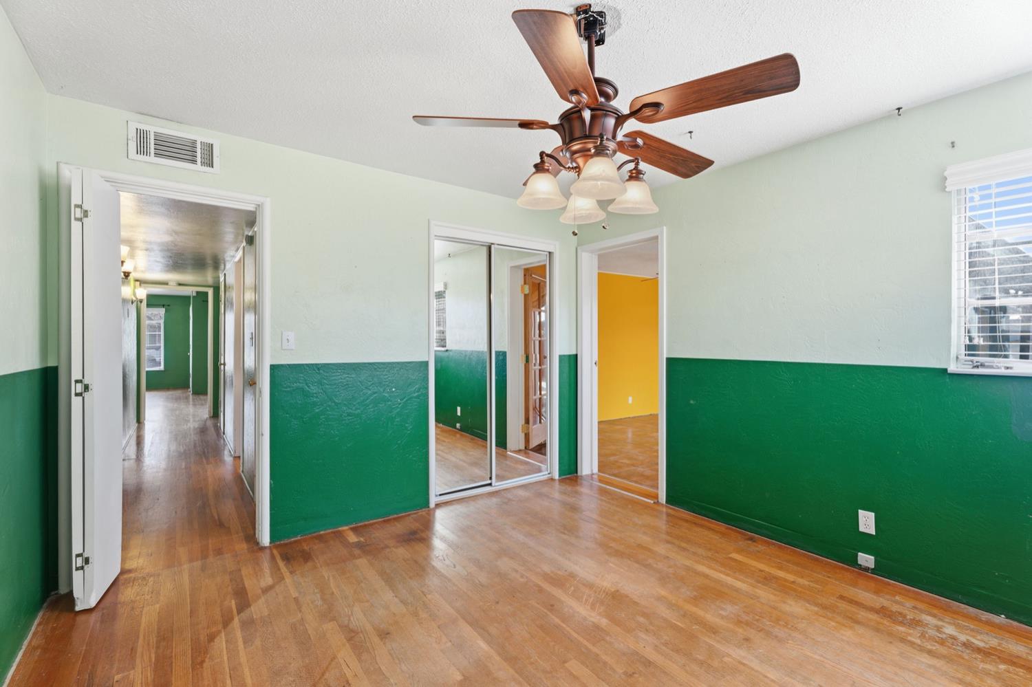 3117 N 8Th St, Fresno, CA 93703