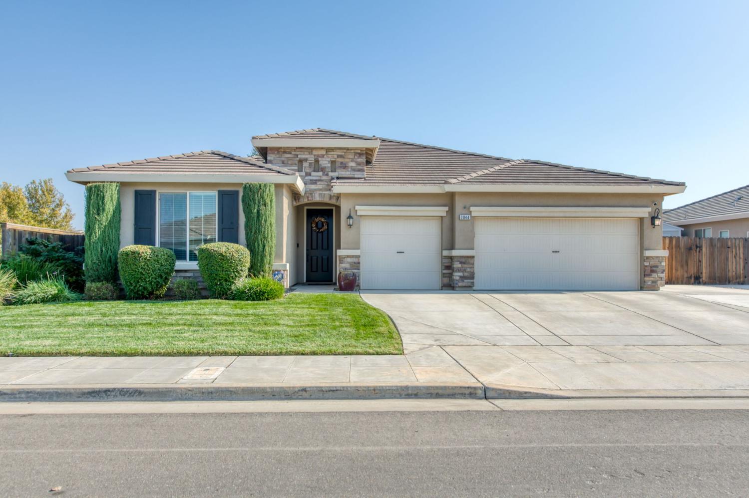 3044 N Jason Ave, Fresno, CA 93737