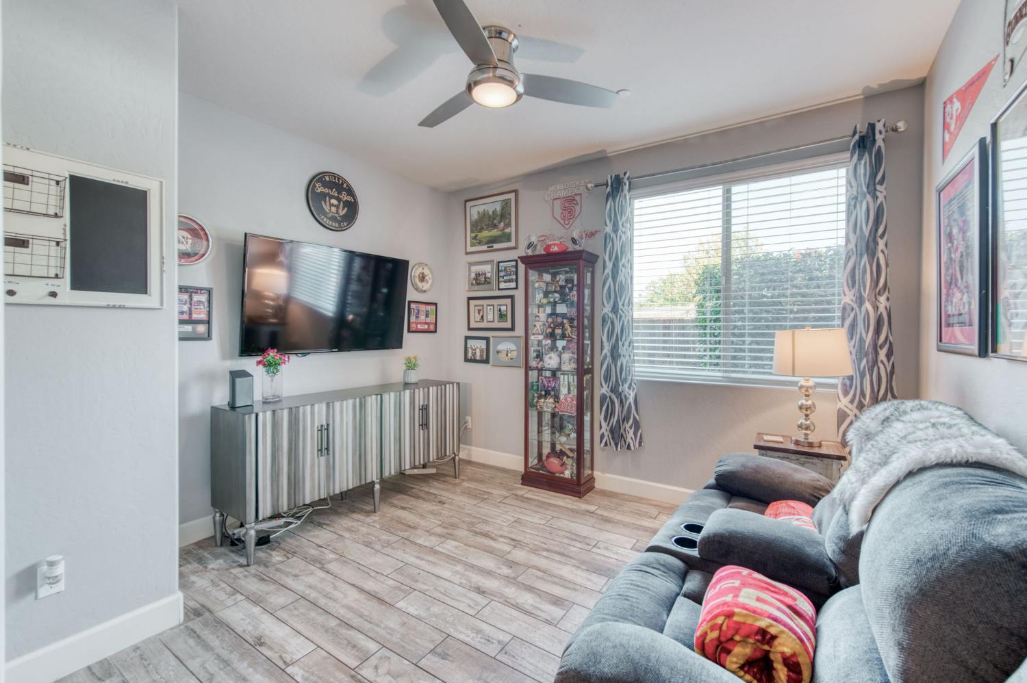 3044 N Jason Ave, Fresno, CA 93737