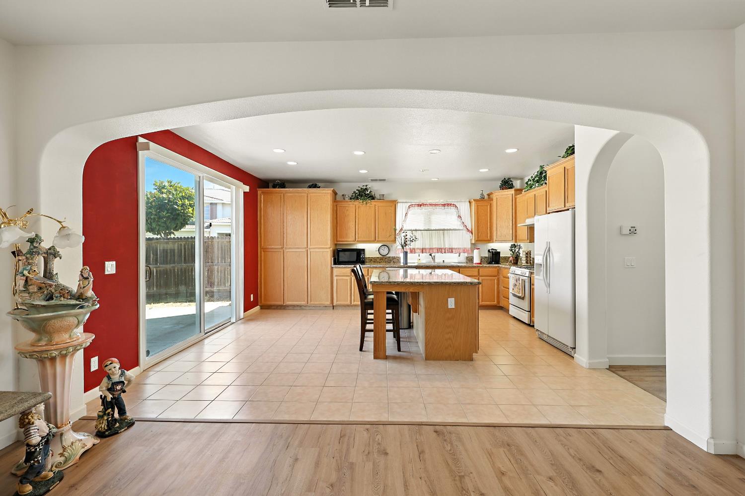 9790 Heatherhearst Dr, Chowchilla, CA 93610