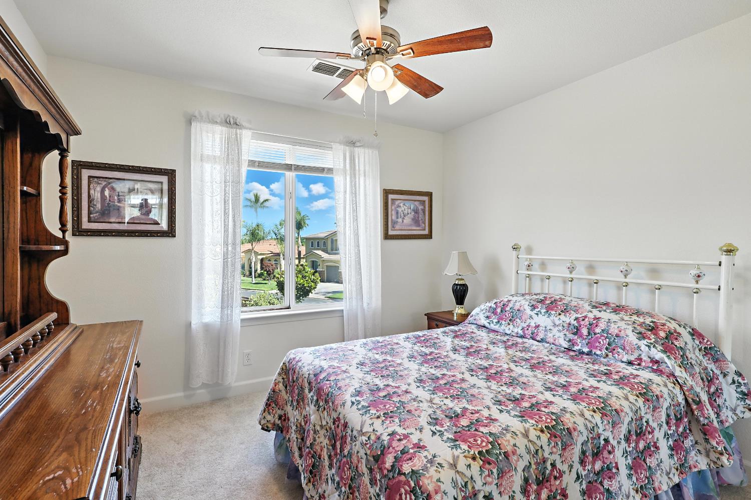 9790 Heatherhearst Dr, Chowchilla, CA 93610