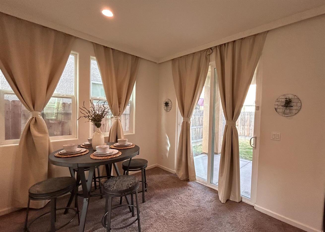 6312 N Santa Lucia Way, Fresno, CA 93722