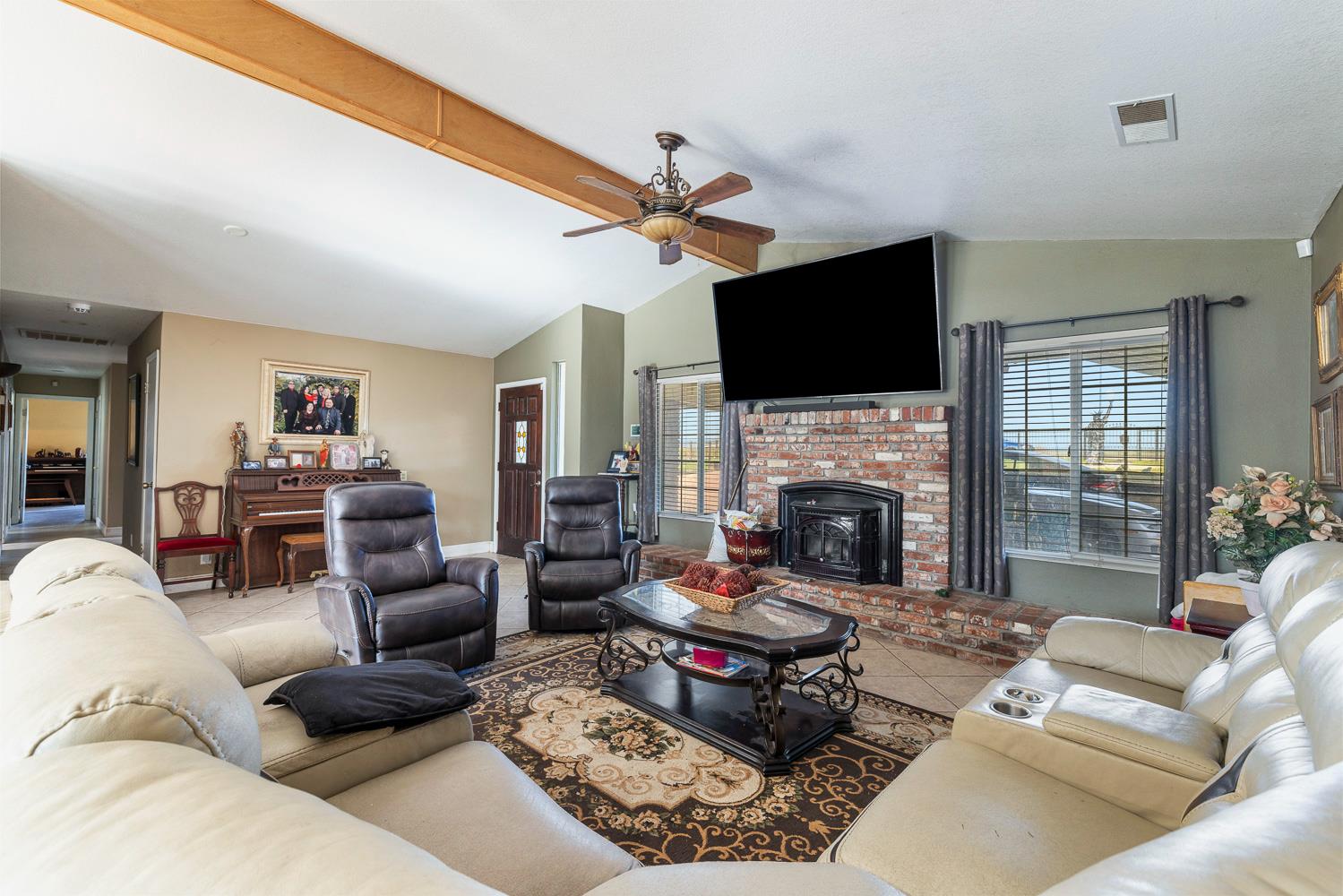 34786 Avenue 15, Madera, CA 93636