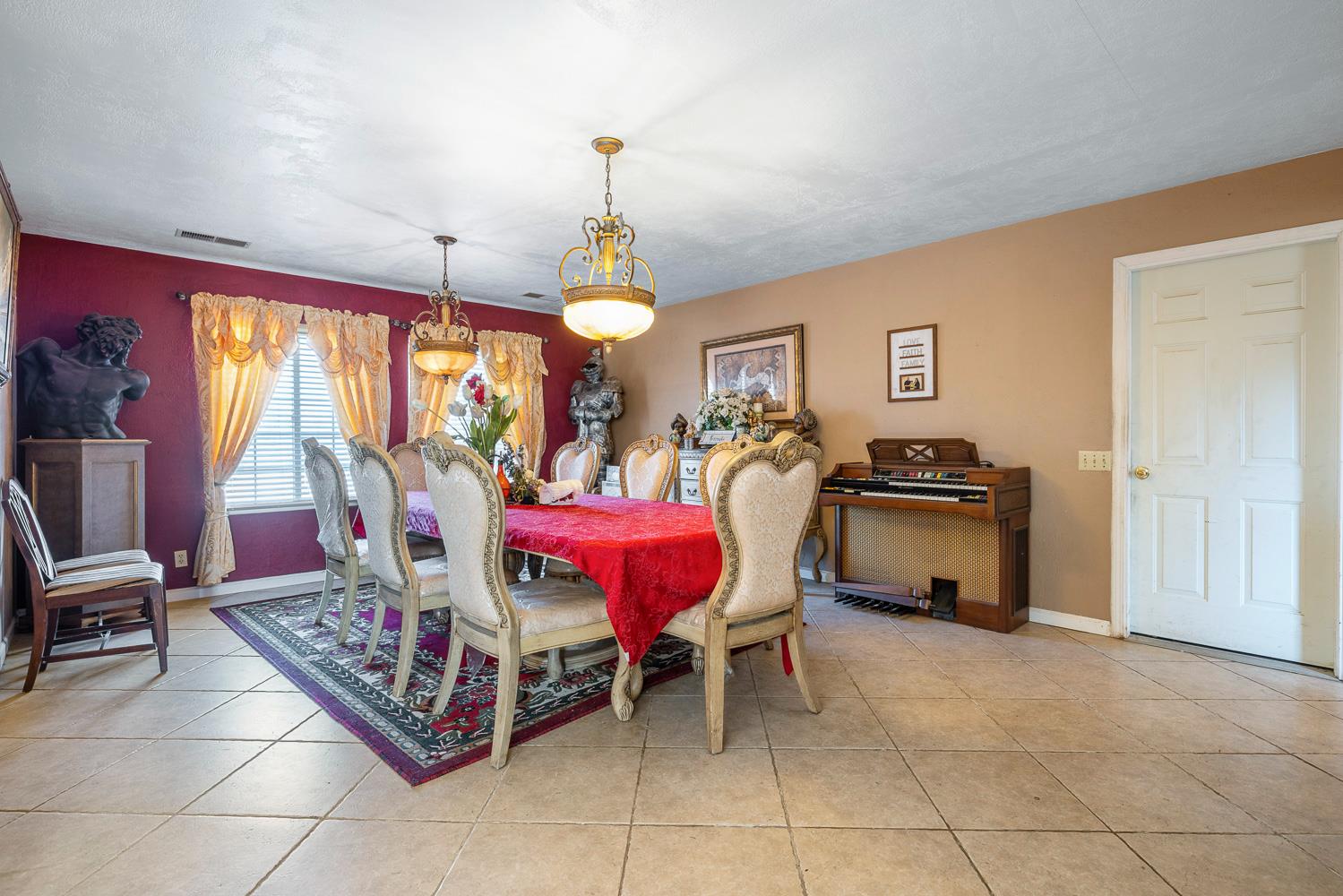 34786 Avenue 15, Madera, CA 93636