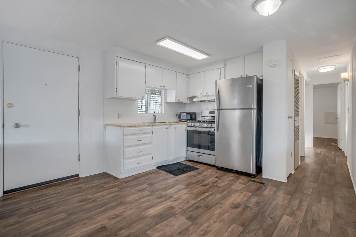 1724 Minnewawa #95, Clovis, CA 93612